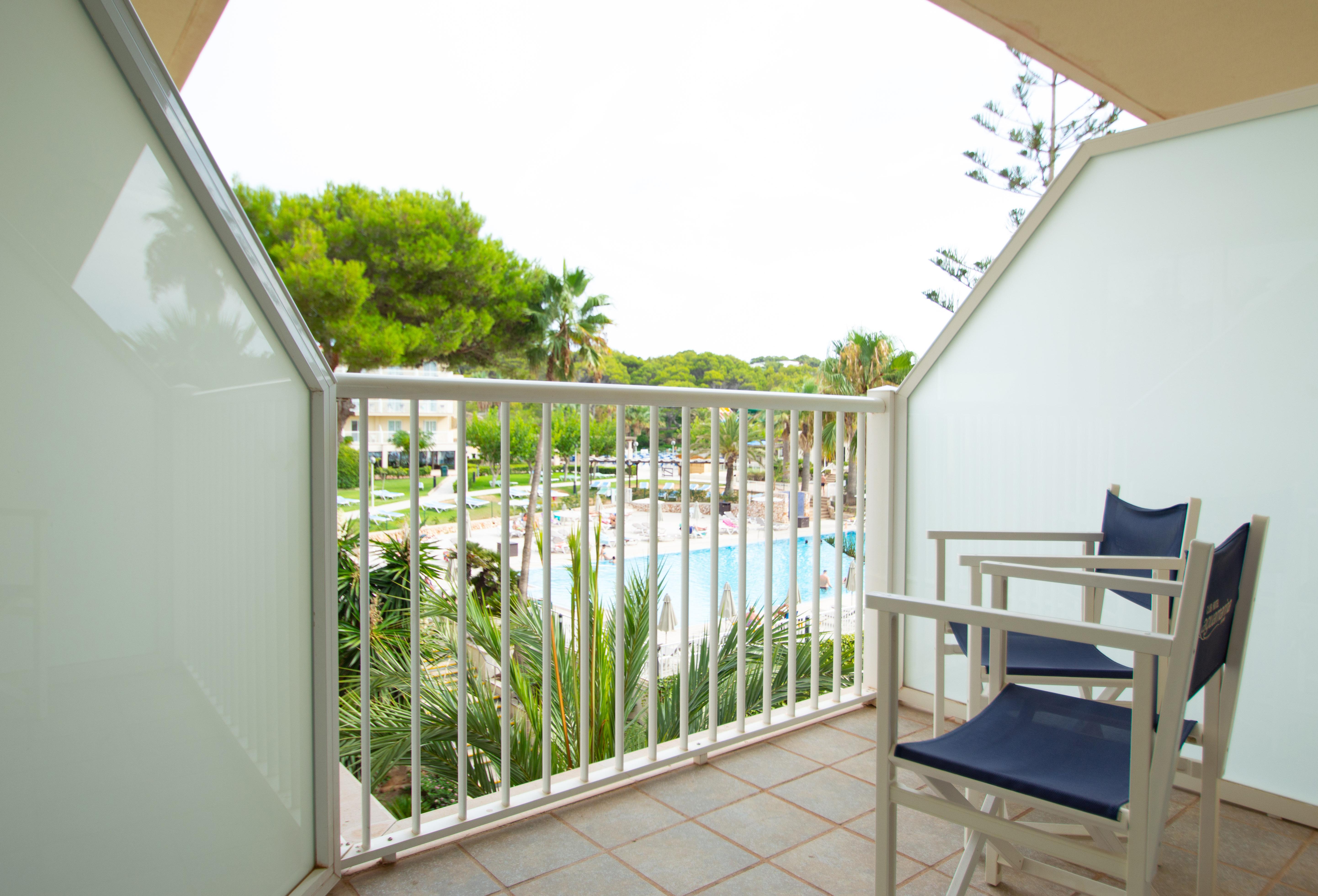Club Hotel Aguamarina Arenal d'en Castell Extérieur photo