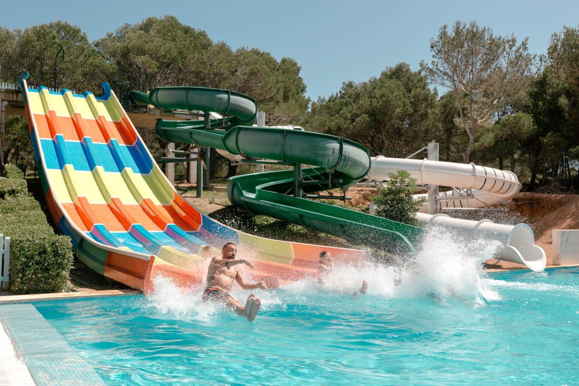 Club Hotel Aguamarina Arenal d'en Castell Extérieur photo
